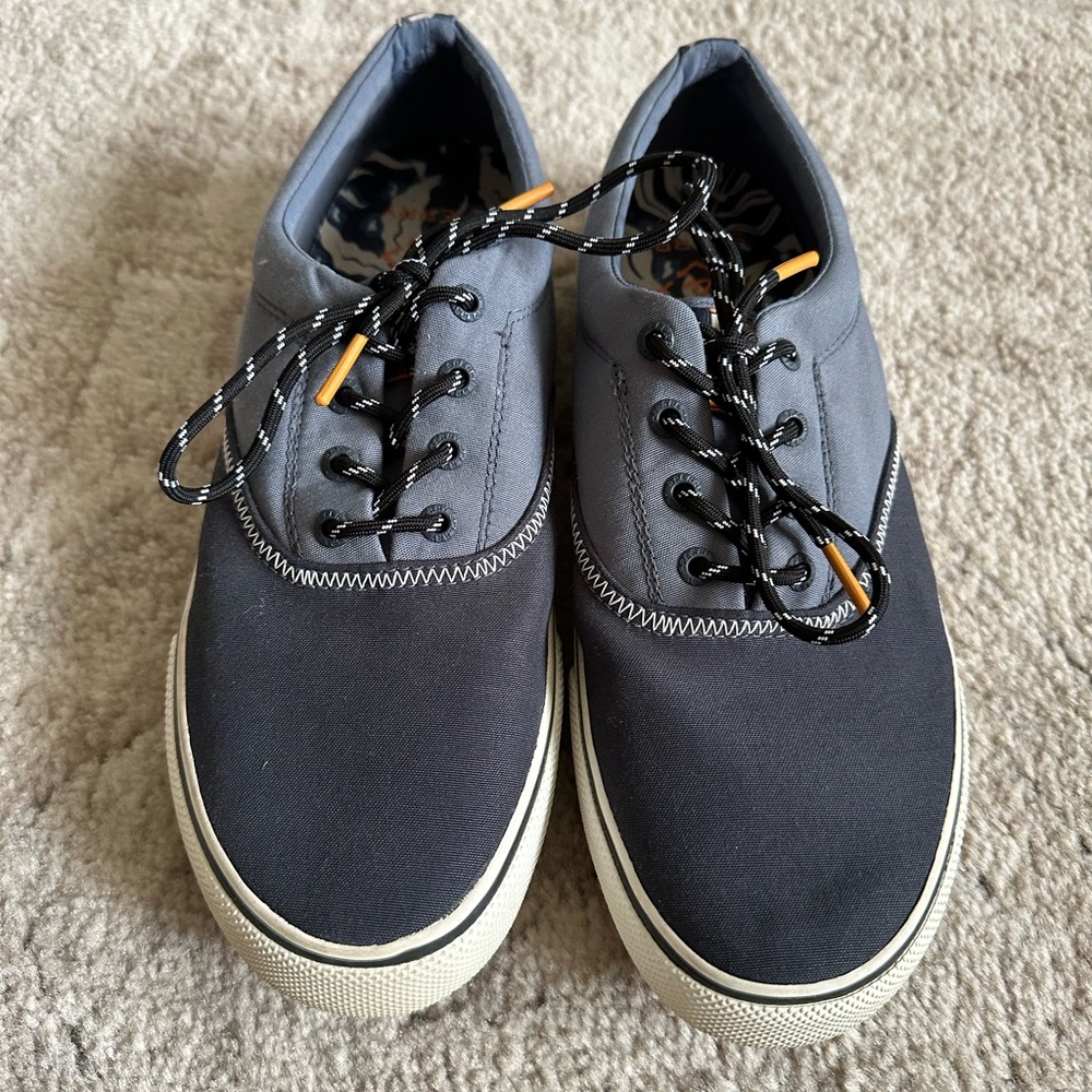Sperry Gray Canvas Sneakers with Rubber Sole